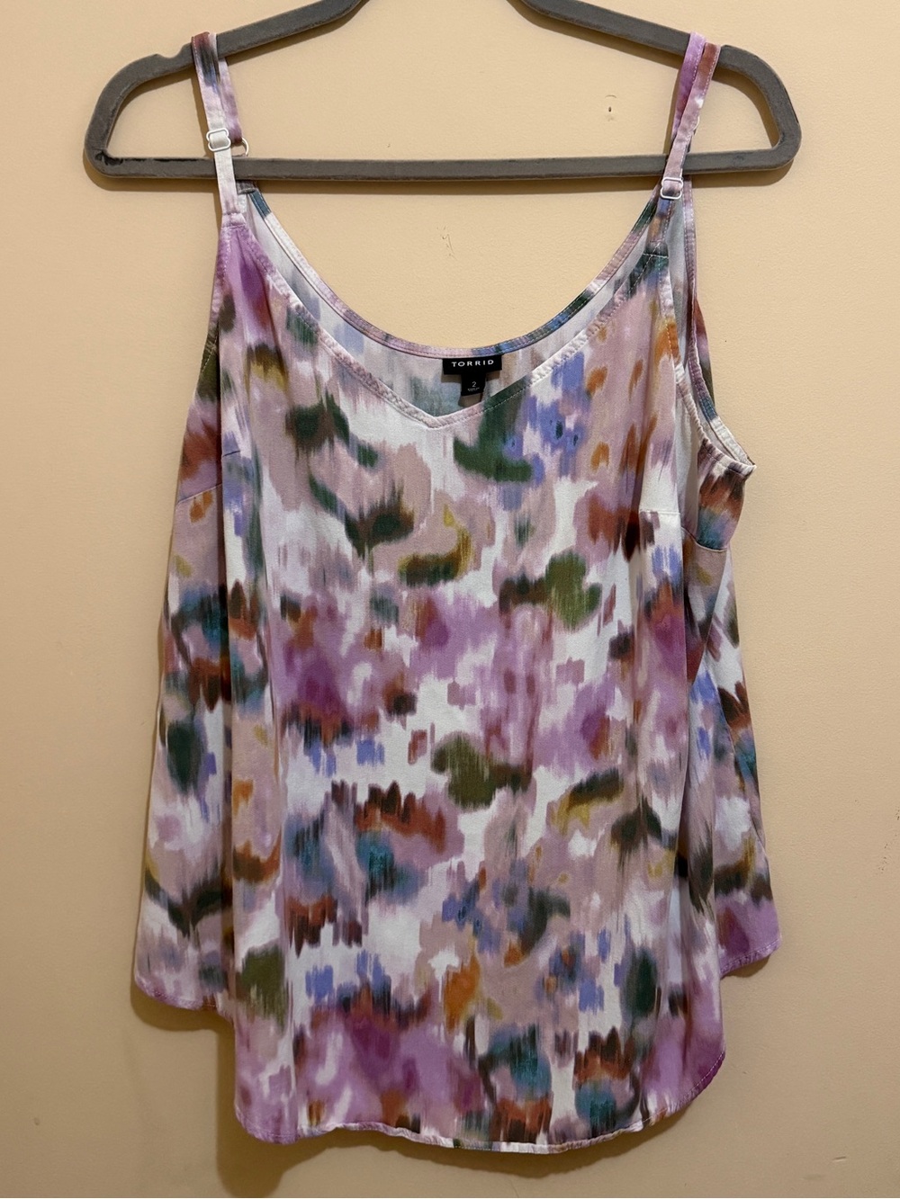torrid Lavender Multi-Color Print V-Neck Camisole